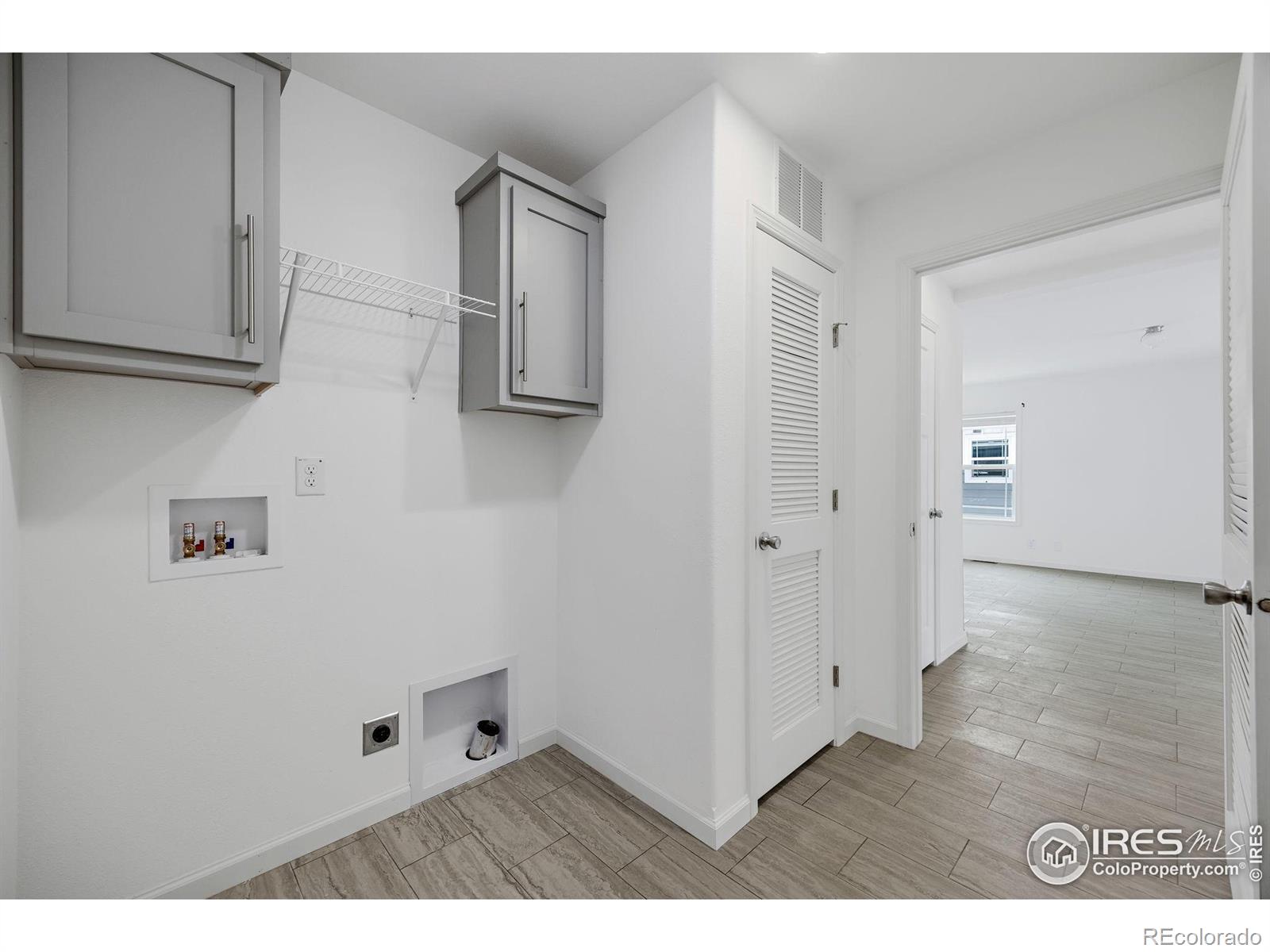 MLS Image #17 for 542  sunset cliffs drive,loveland, Colorado