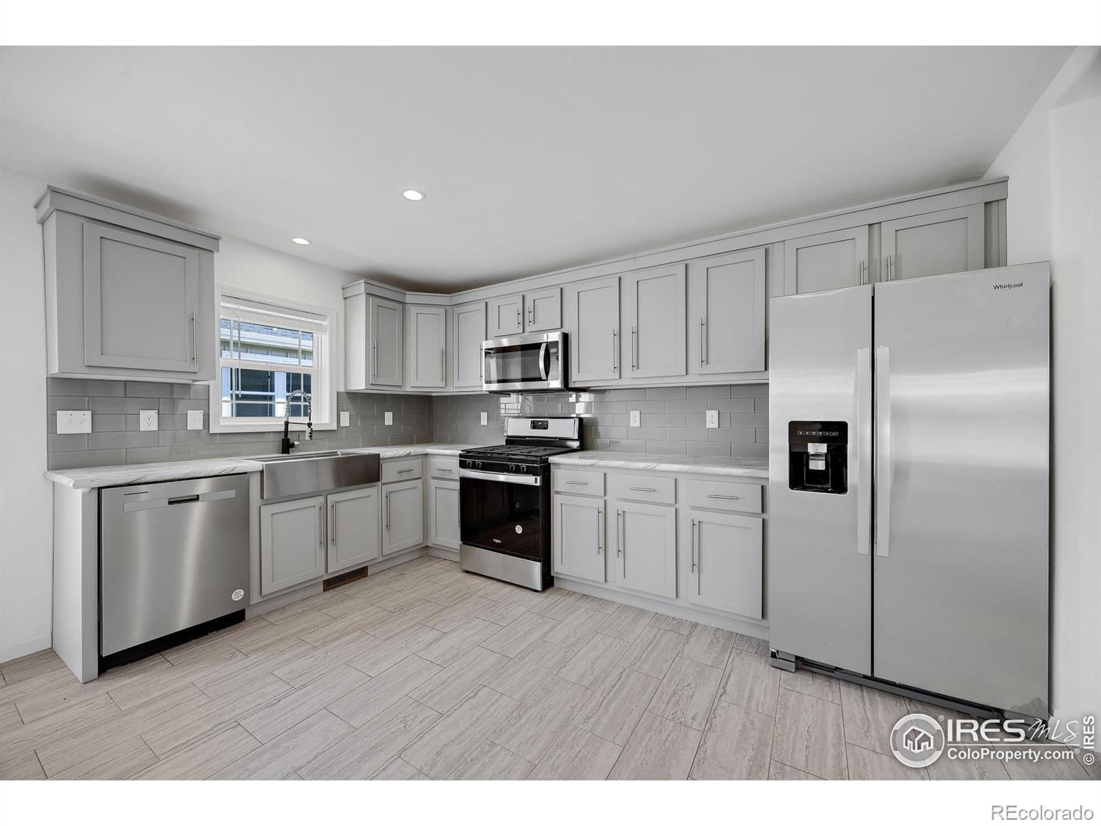 MLS Image #2 for 542  sunset cliffs drive,loveland, Colorado