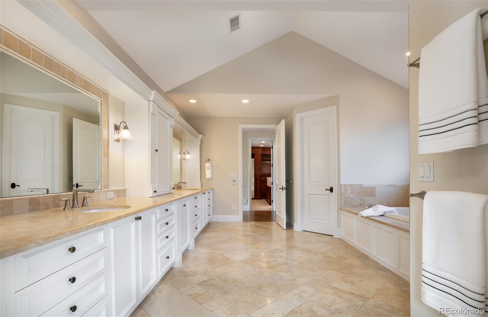 MLS Image #29 for 444  saint paul street,denver, Colorado