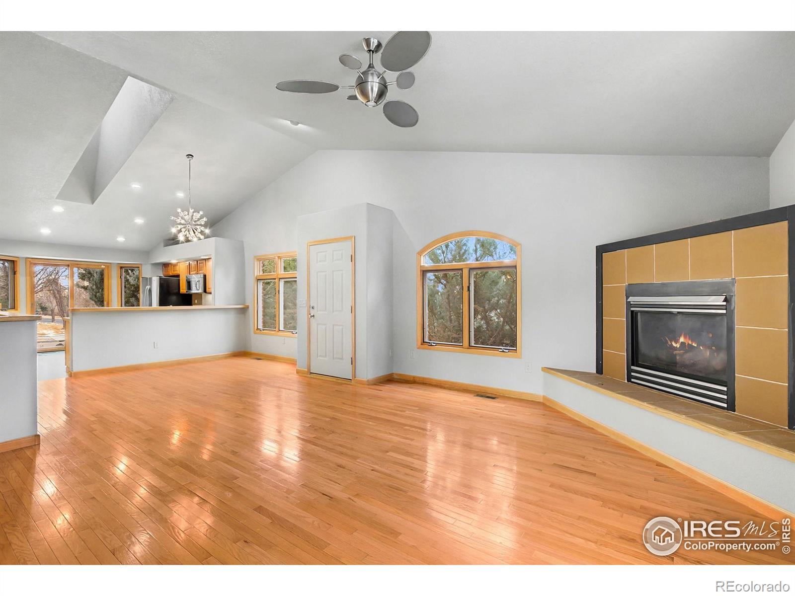 MLS Image #4 for 2102  chesapeake drive,fort collins, Colorado