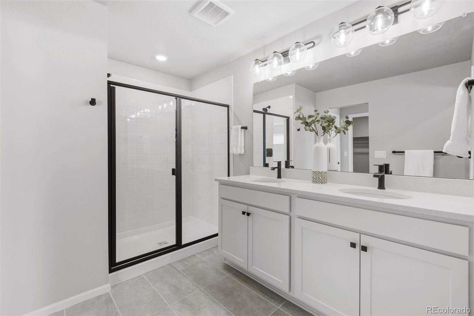 MLS Image #17 for 21041 e 63rd drive,aurora, Colorado