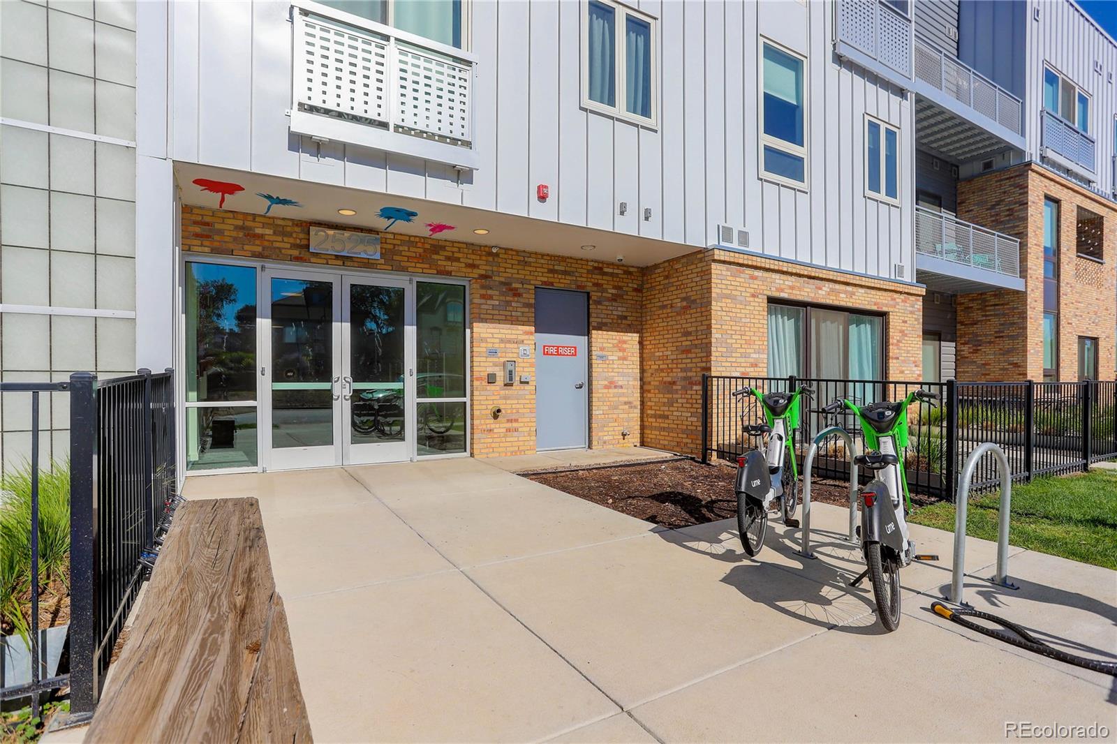MLS Image #2 for 2525  arapahoe street 206,denver, Colorado