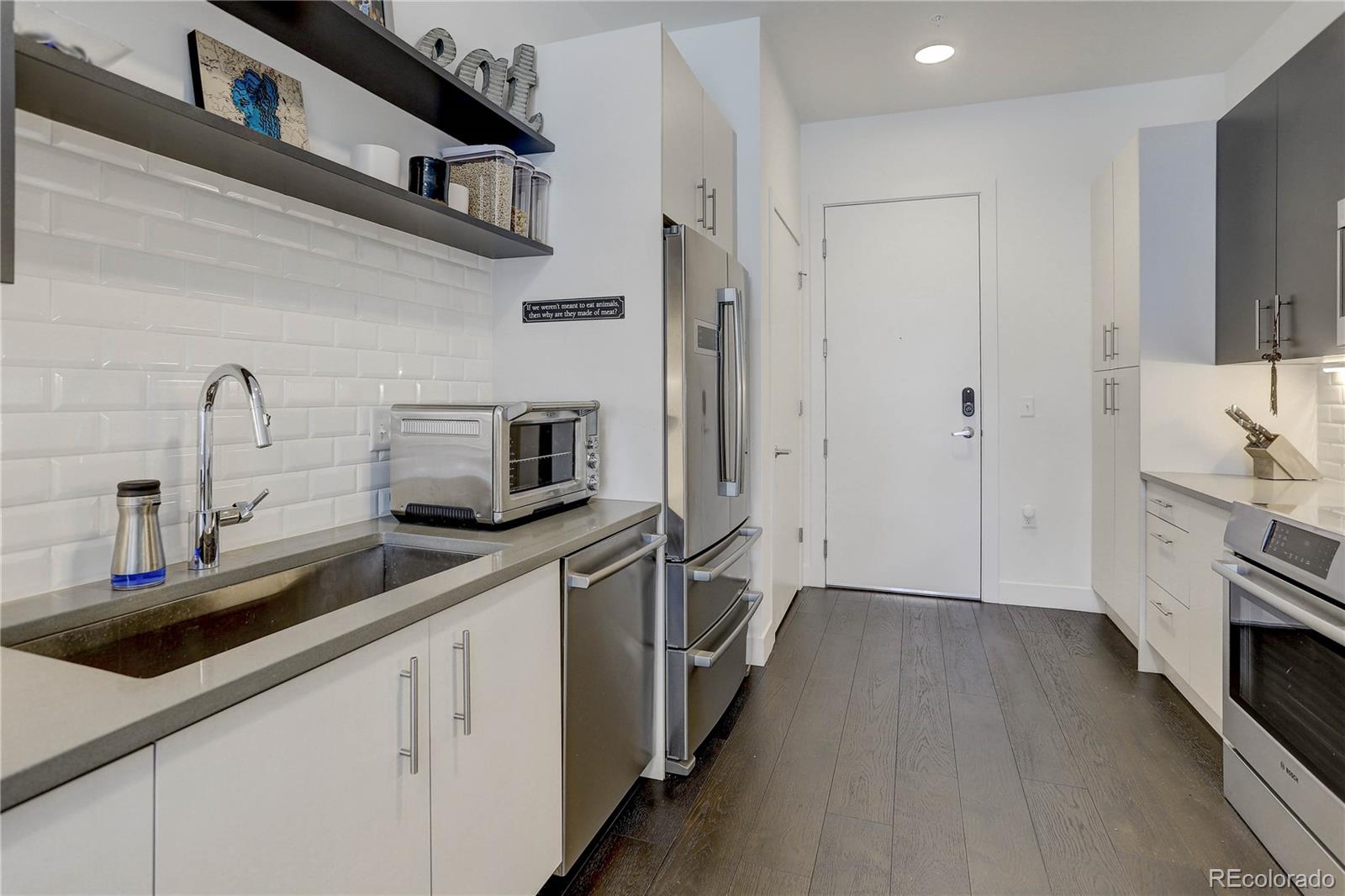 MLS Image #3 for 2525  arapahoe street 206,denver, Colorado