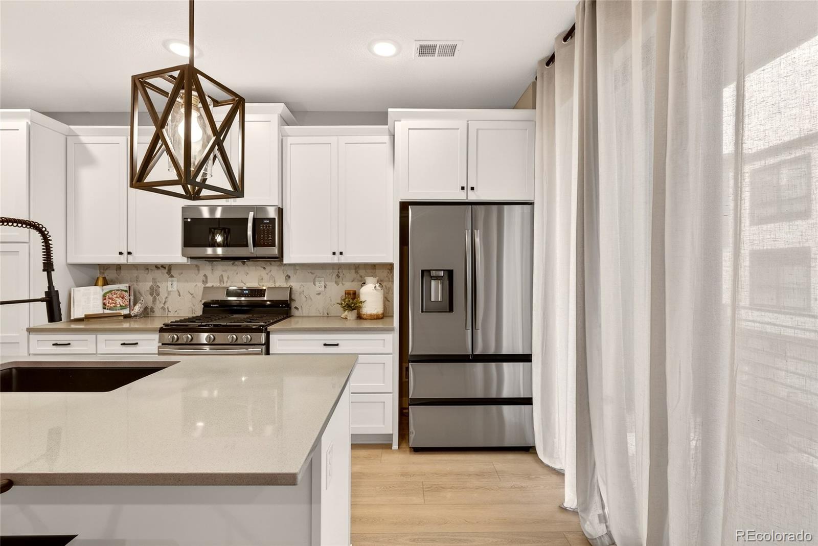 MLS Image #14 for 2064 s holly street 2-4,denver, Colorado