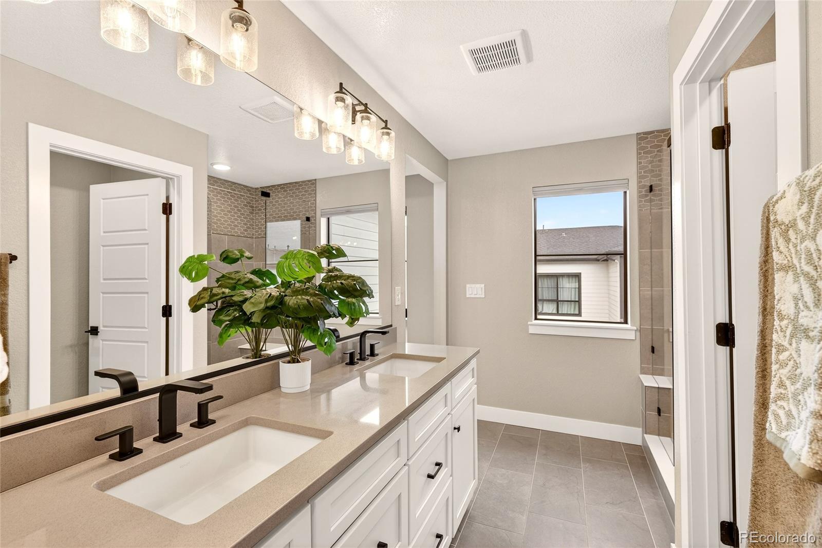 MLS Image #23 for 2064 s holly street 2-4,denver, Colorado