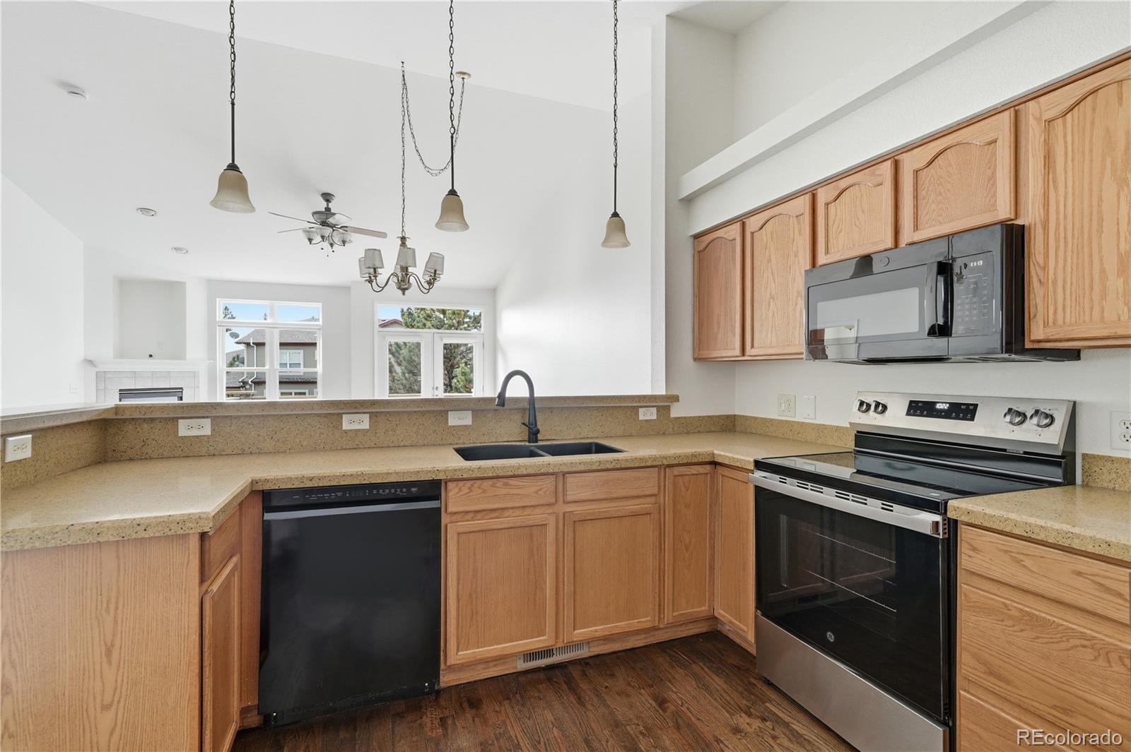MLS Image #6 for 6471  range overlook heights,colorado springs, Colorado