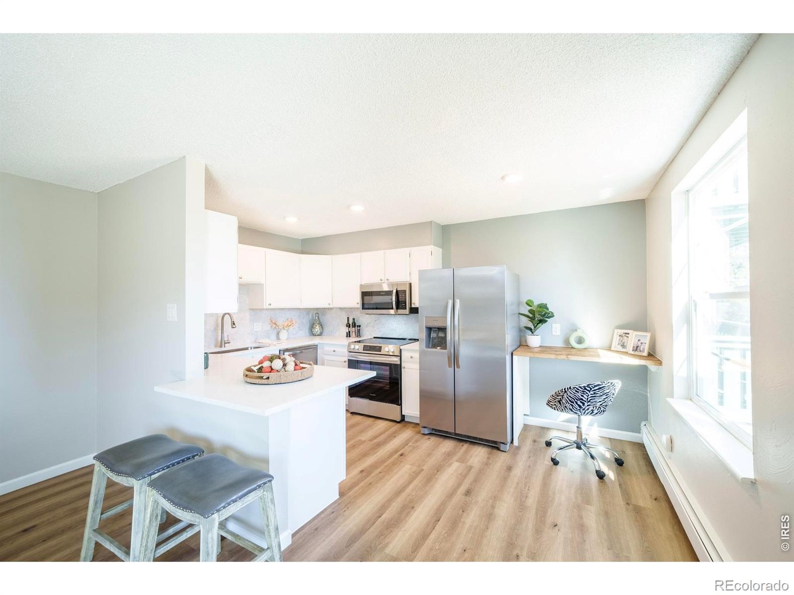 MLS Image #10 for 2130 s vaughn way,aurora, Colorado