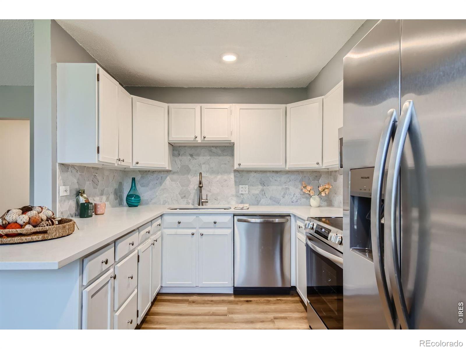 MLS Image #7 for 2130 s vaughn way,aurora, Colorado