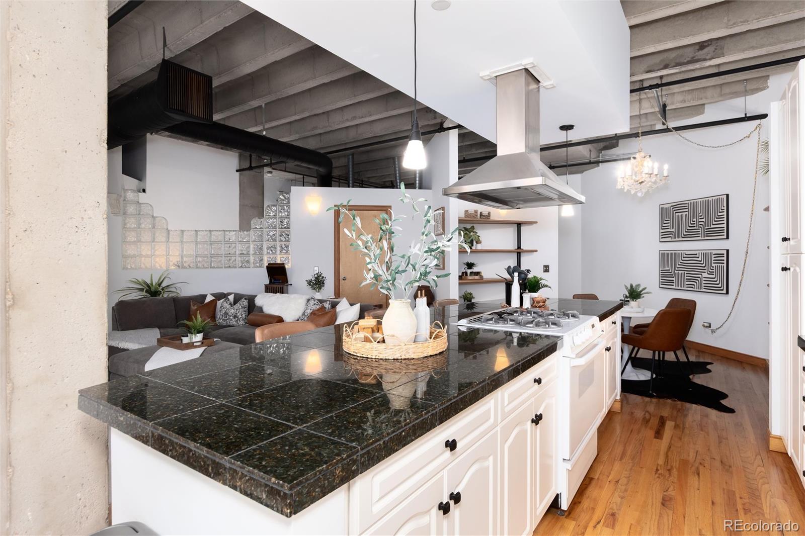 MLS Image #13 for 1020  15th street 210,denver, Colorado