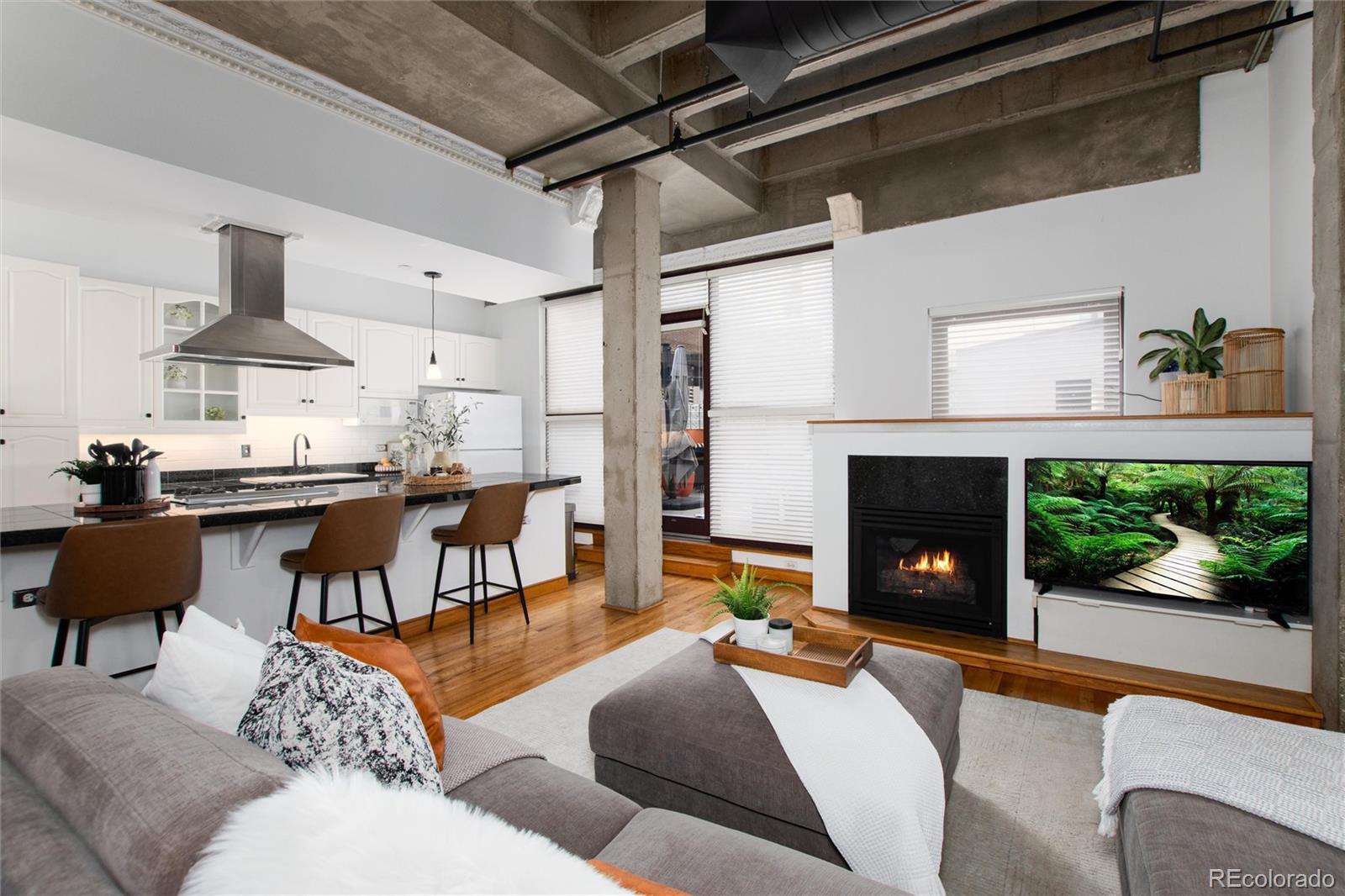 MLS Image #2 for 1020  15th street 210,denver, Colorado