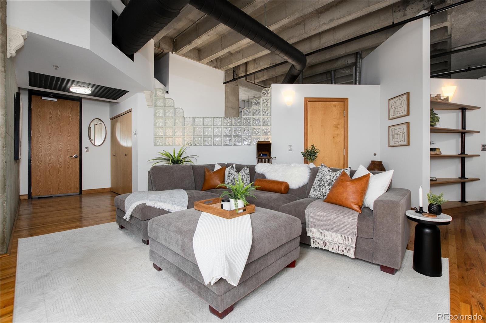 MLS Image #6 for 1020  15th street 210,denver, Colorado