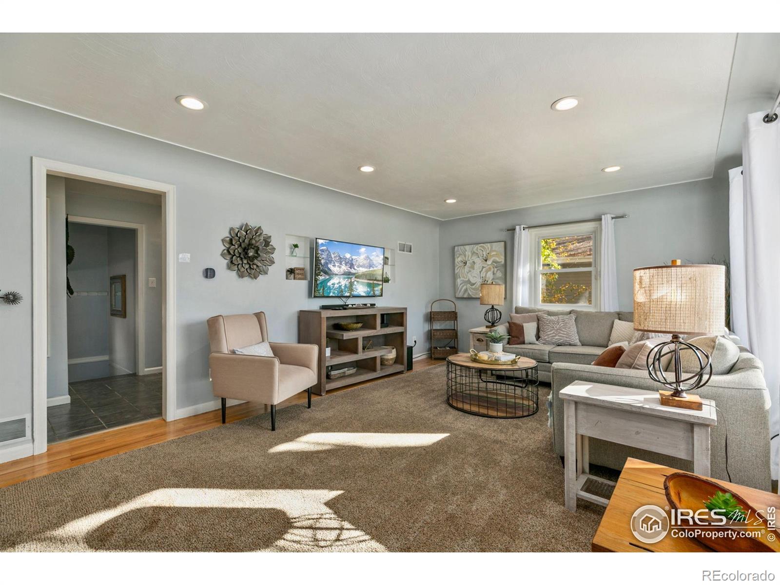 MLS Image #3 for 853 e 7th street,loveland, Colorado