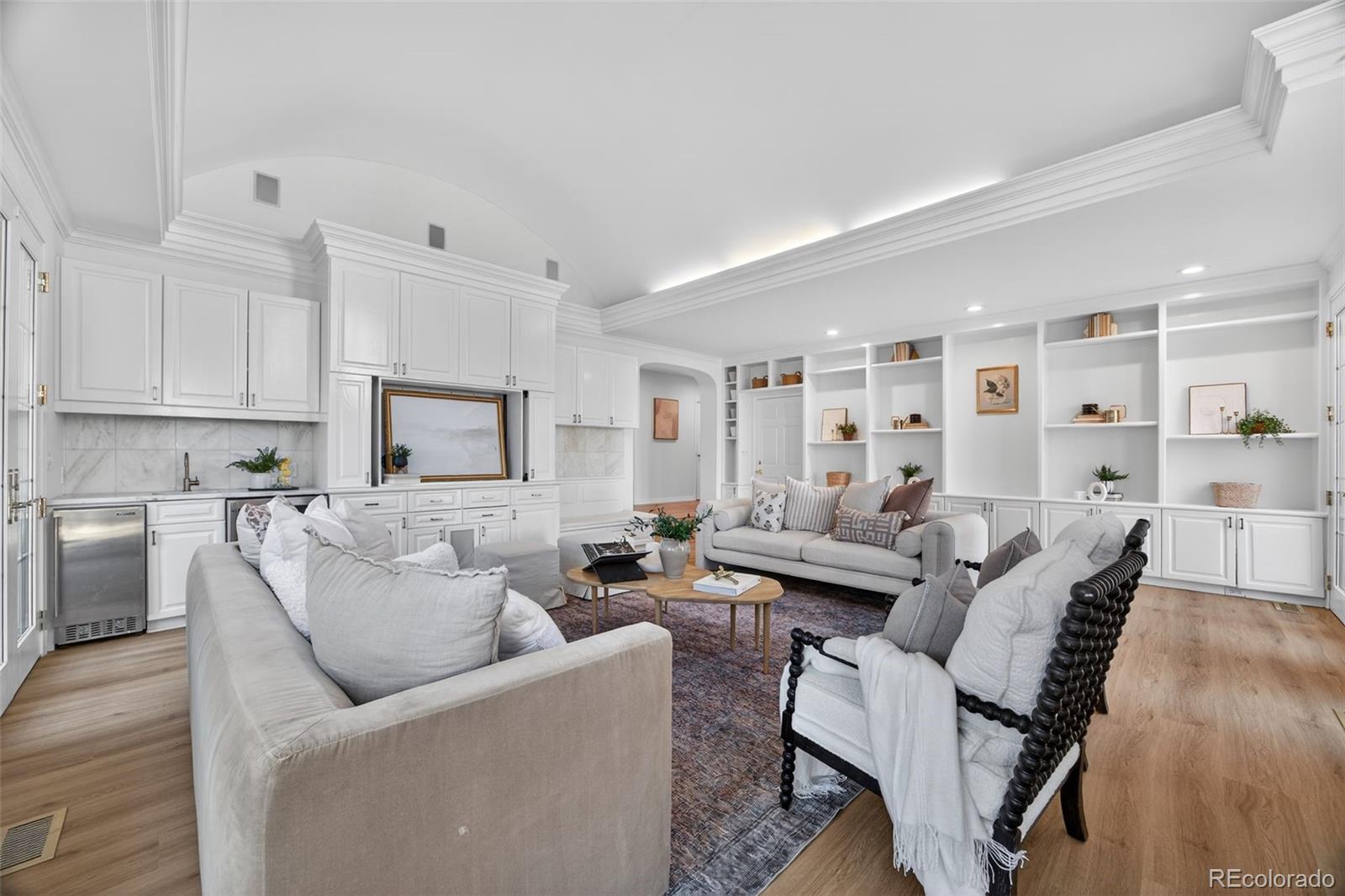 MLS Image #18 for 5301 e 6th avenue parkway,denver, Colorado