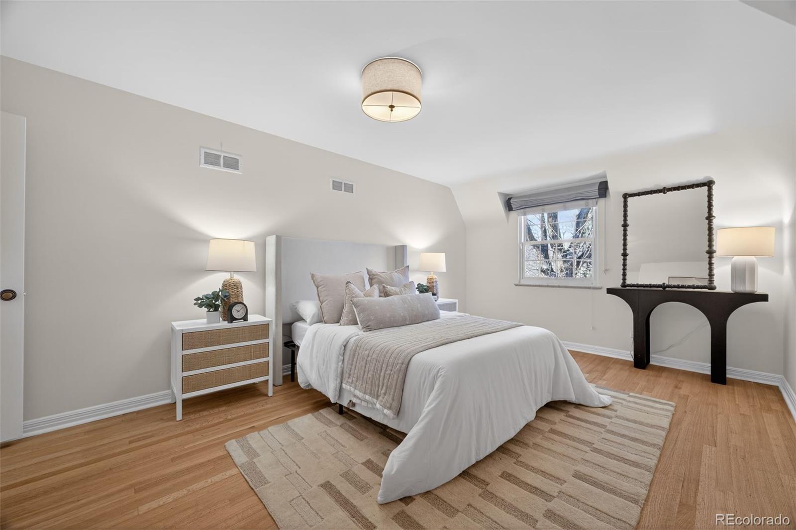 MLS Image #22 for 5301 e 6th avenue parkway,denver, Colorado