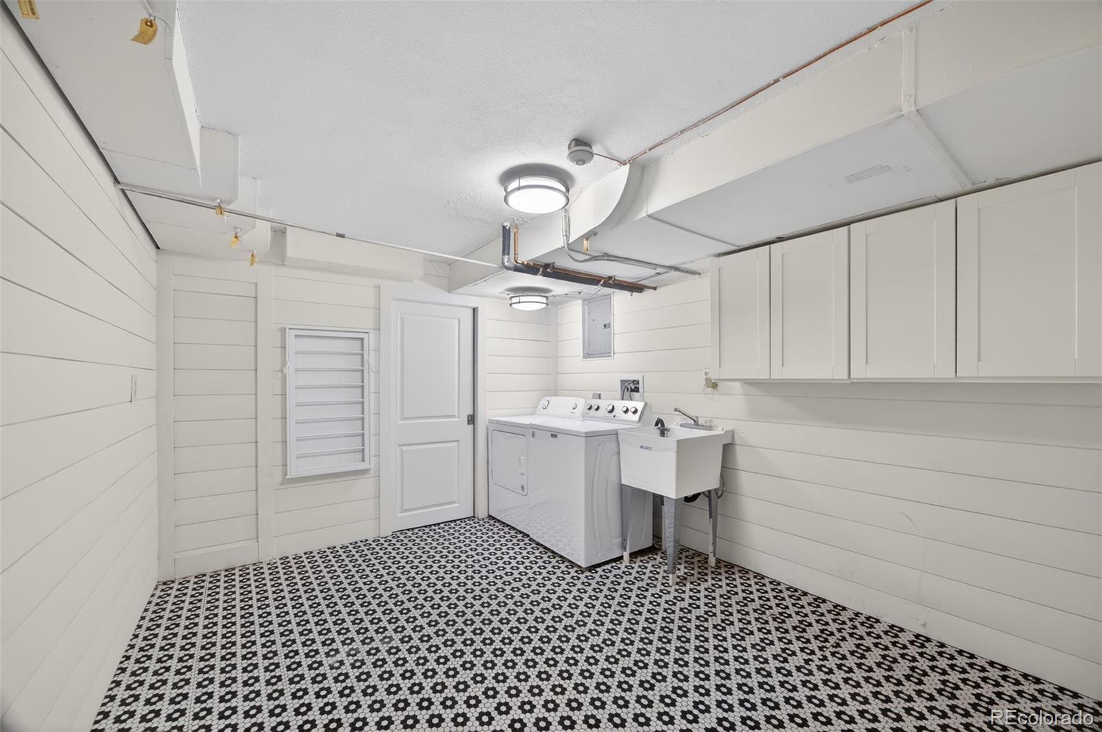 MLS Image #32 for 5301 e 6th avenue parkway,denver, Colorado