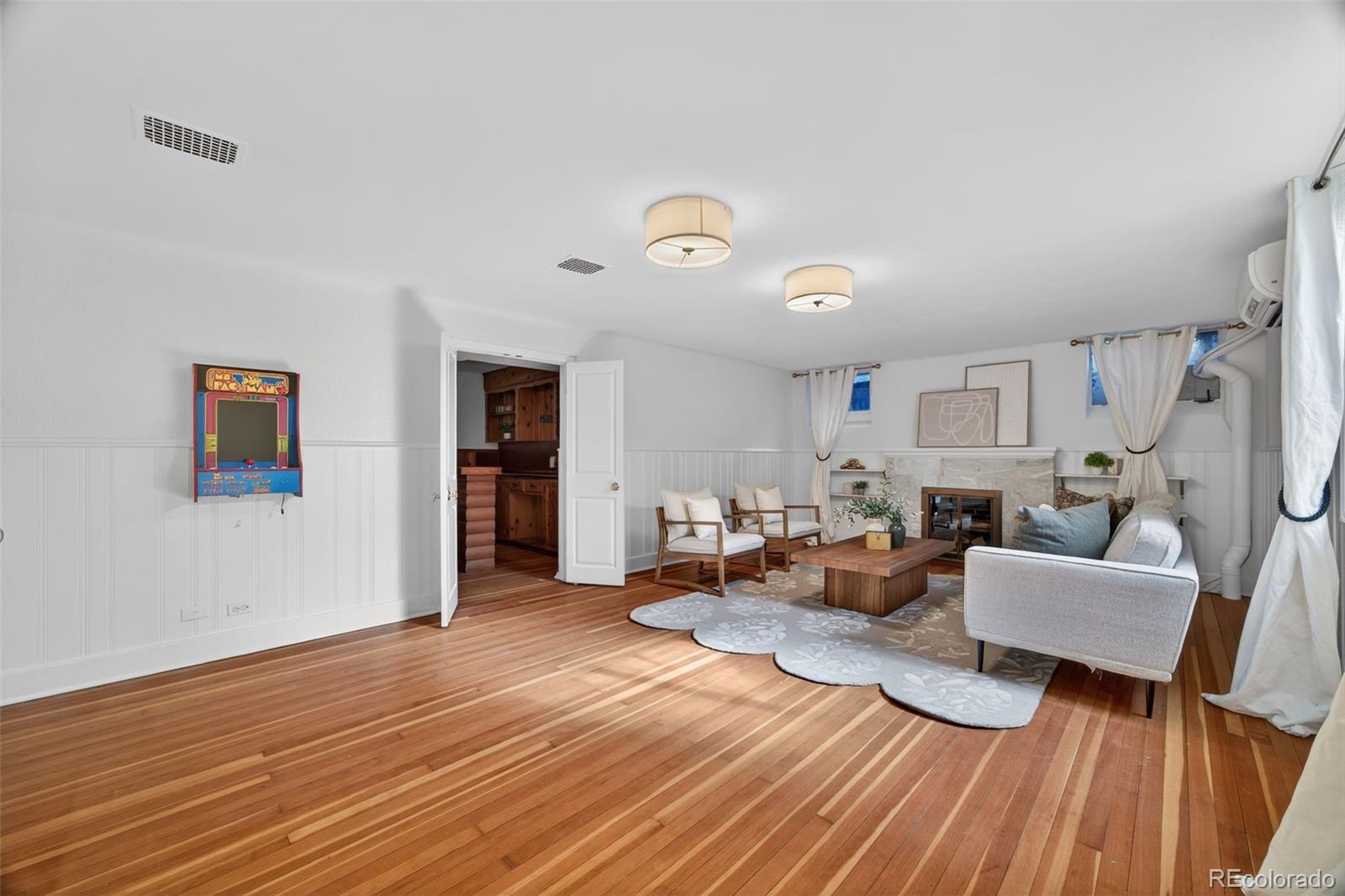 MLS Image #35 for 5301 e 6th avenue parkway,denver, Colorado