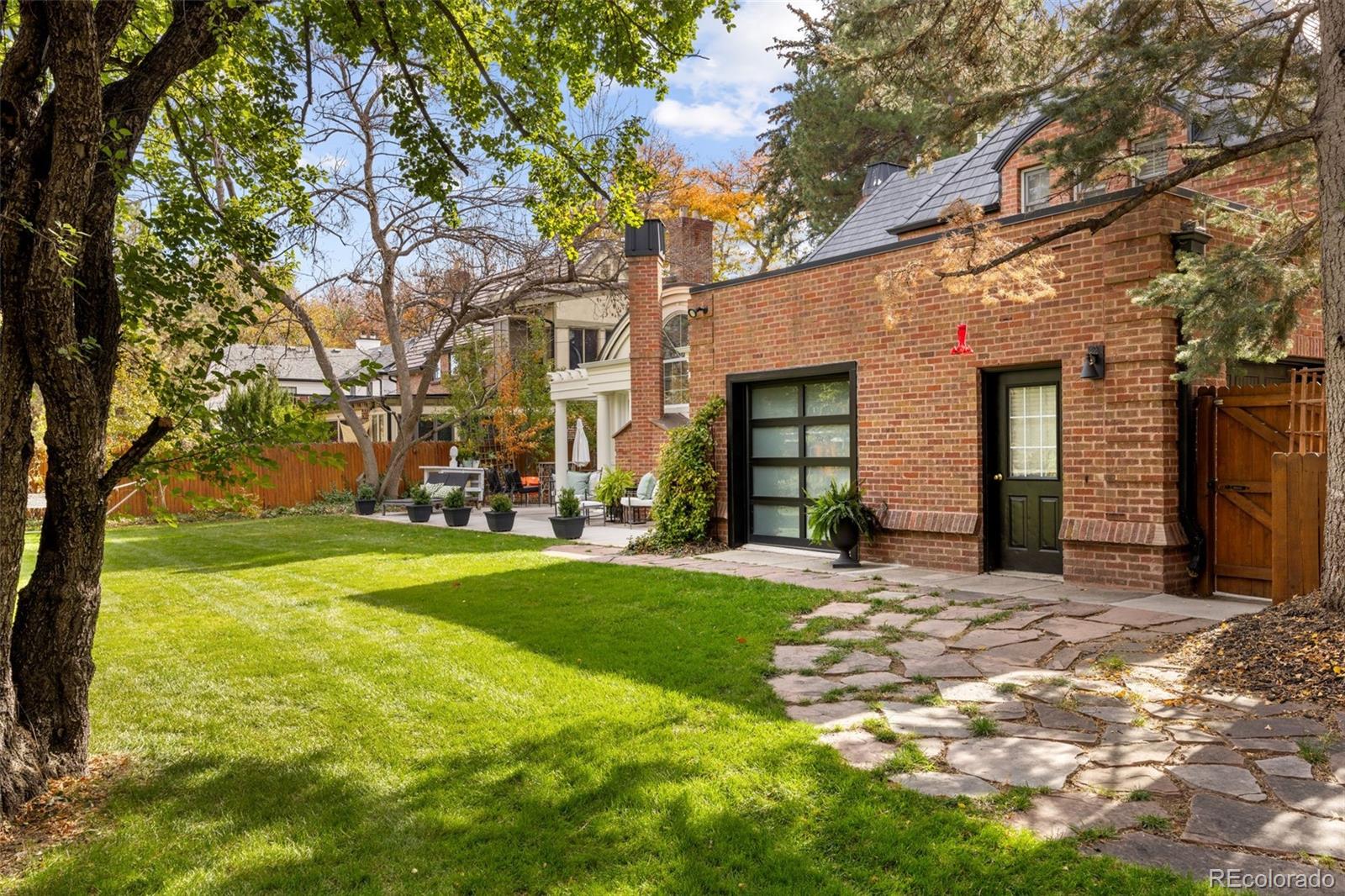 MLS Image #39 for 5301 e 6th avenue parkway,denver, Colorado
