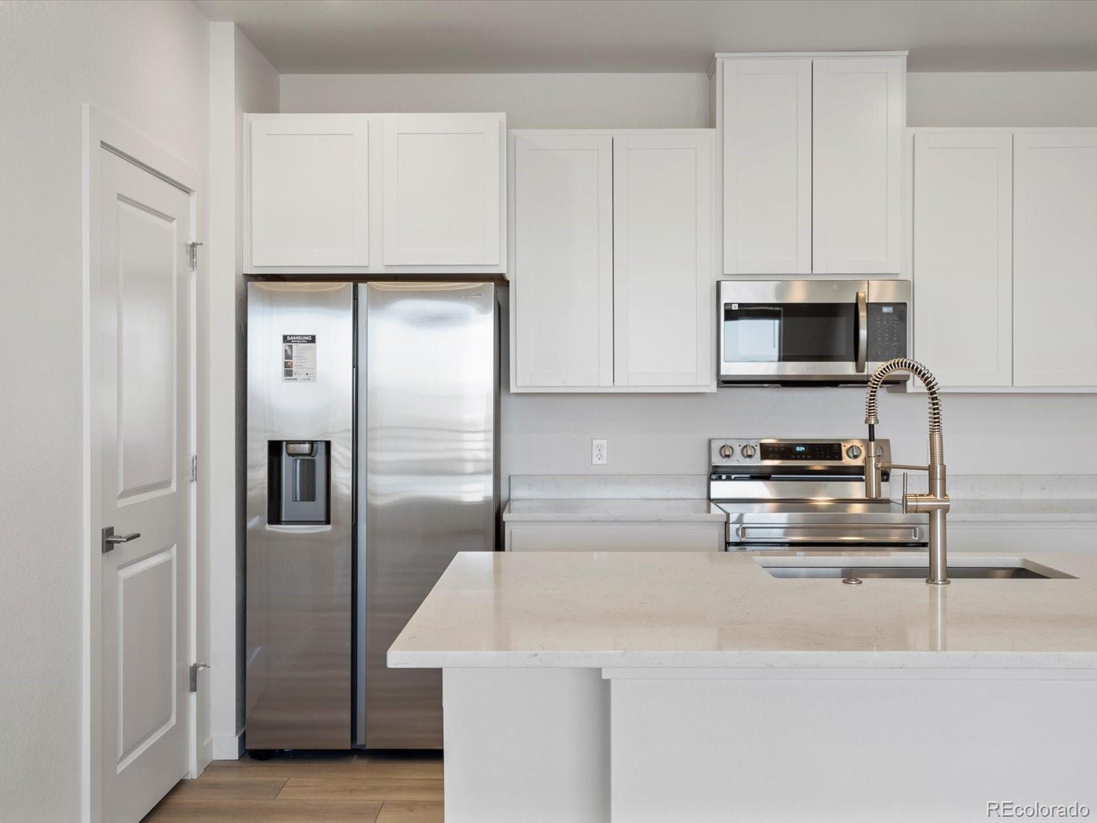MLS Image #2 for 6153 n ceylon street,denver, Colorado