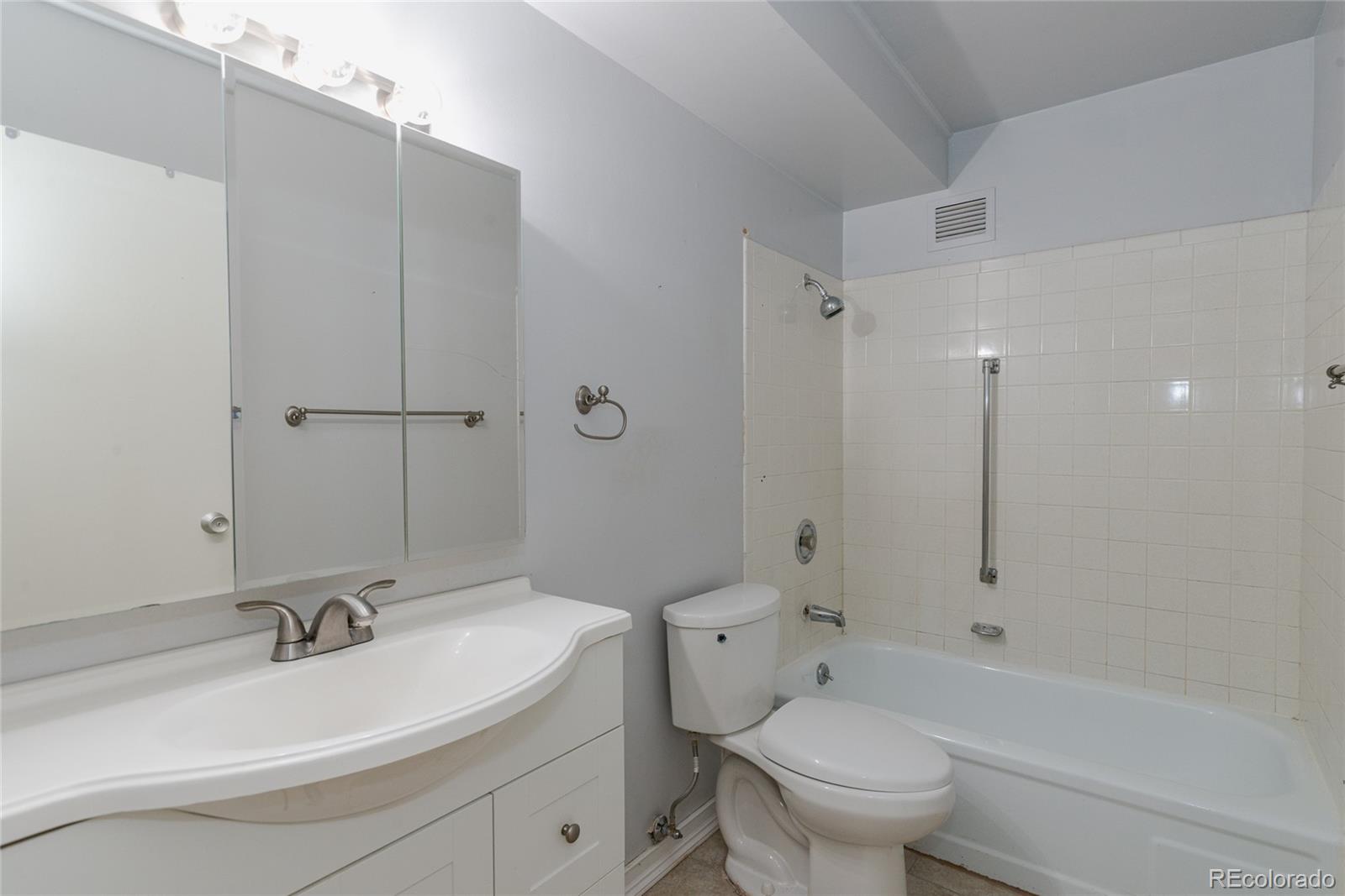 MLS Image #20 for 9625 e center avenue,denver, Colorado