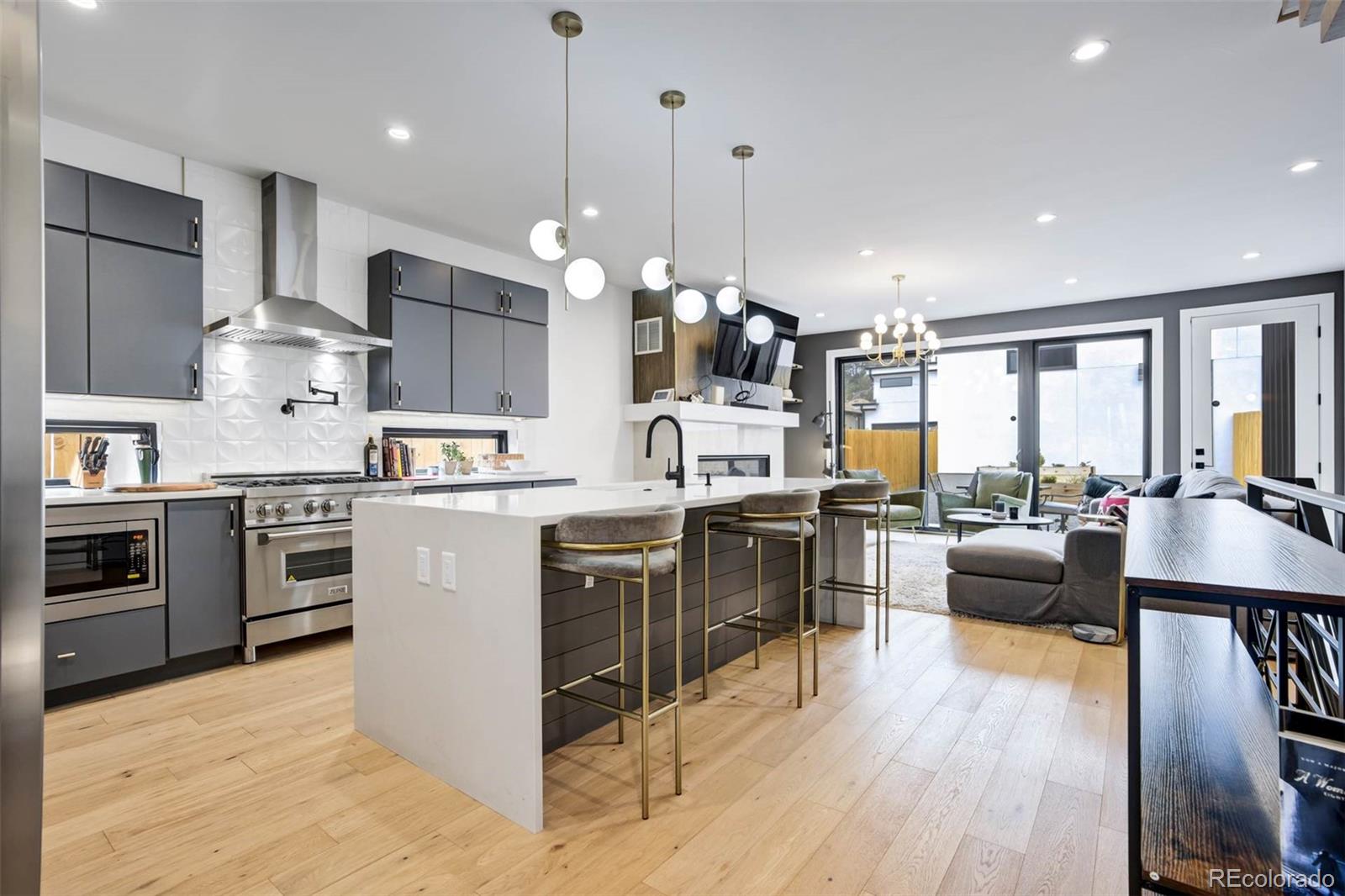MLS Image #11 for 2526 s lincoln street ,denver, Colorado