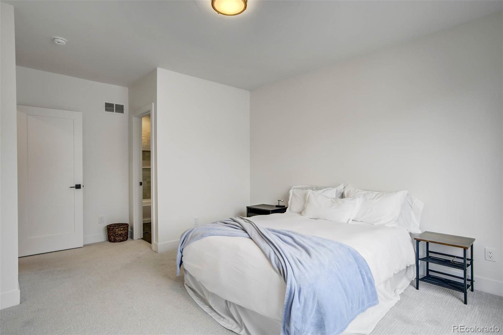 MLS Image #19 for 2526 s lincoln street ,denver, Colorado