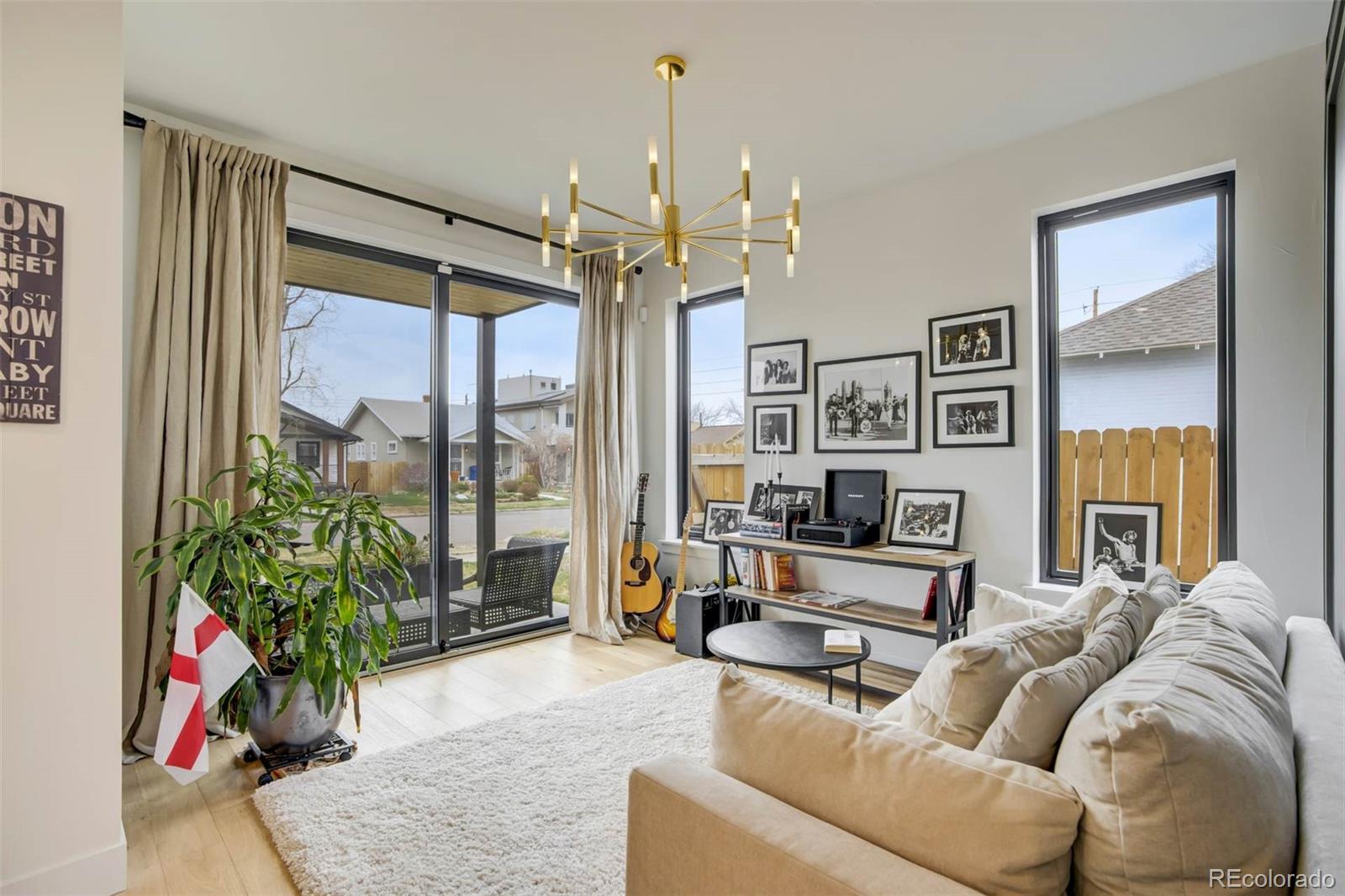 MLS Image #2 for 2526 s lincoln street ,denver, Colorado