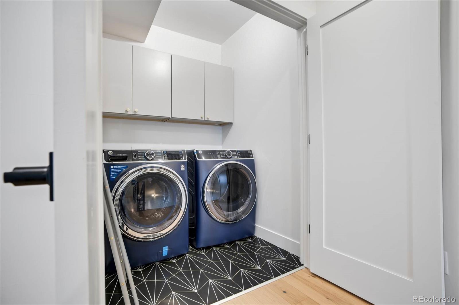 MLS Image #21 for 2526 s lincoln street ,denver, Colorado