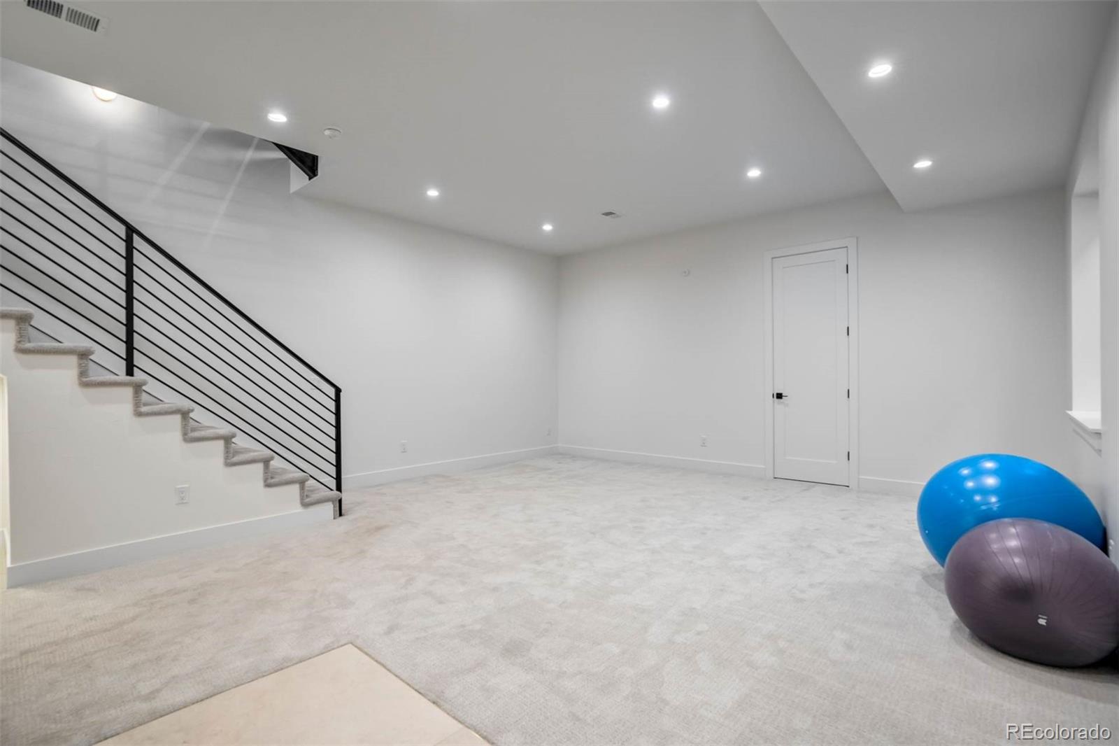 MLS Image #36 for 2526 s lincoln street ,denver, Colorado