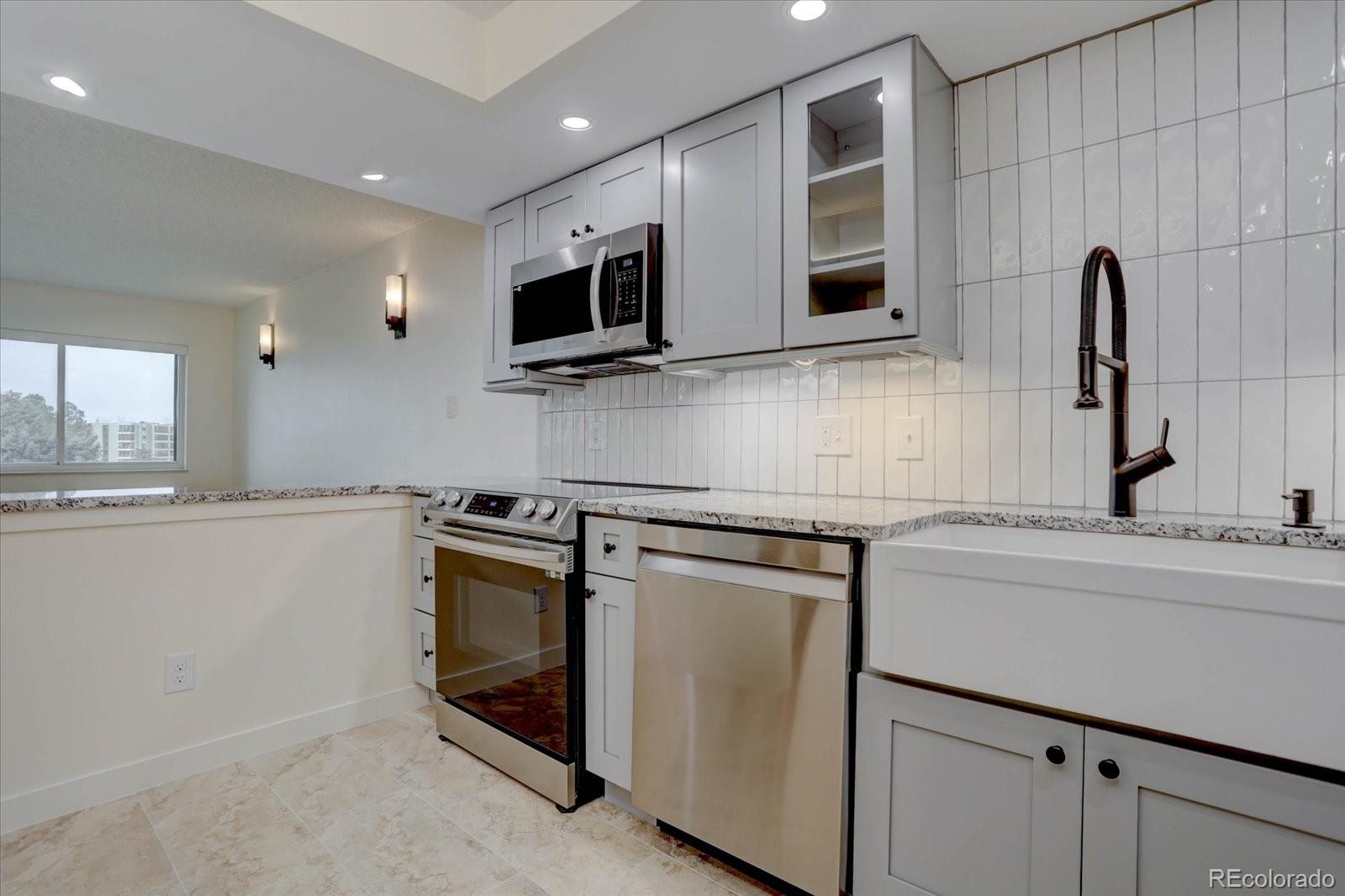 MLS Image #4 for 14001 e marina drive,aurora, Colorado
