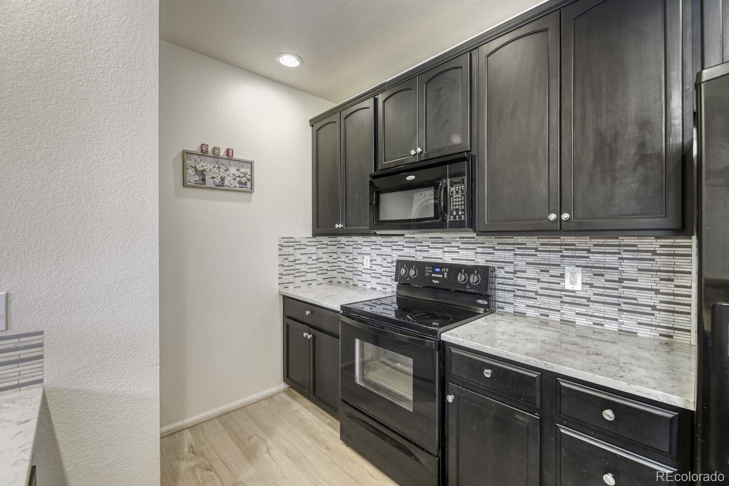 MLS Image #4 for 9481 e mansfield avenue 303,aurora, Colorado