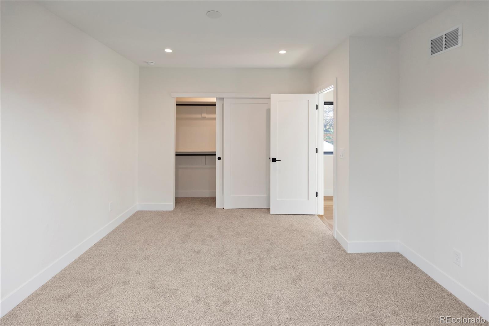 MLS Image #10 for 1715  grove street,denver, Colorado