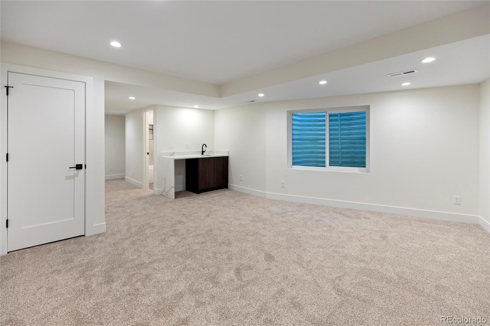 MLS Image #16 for 1715  grove street,denver, Colorado