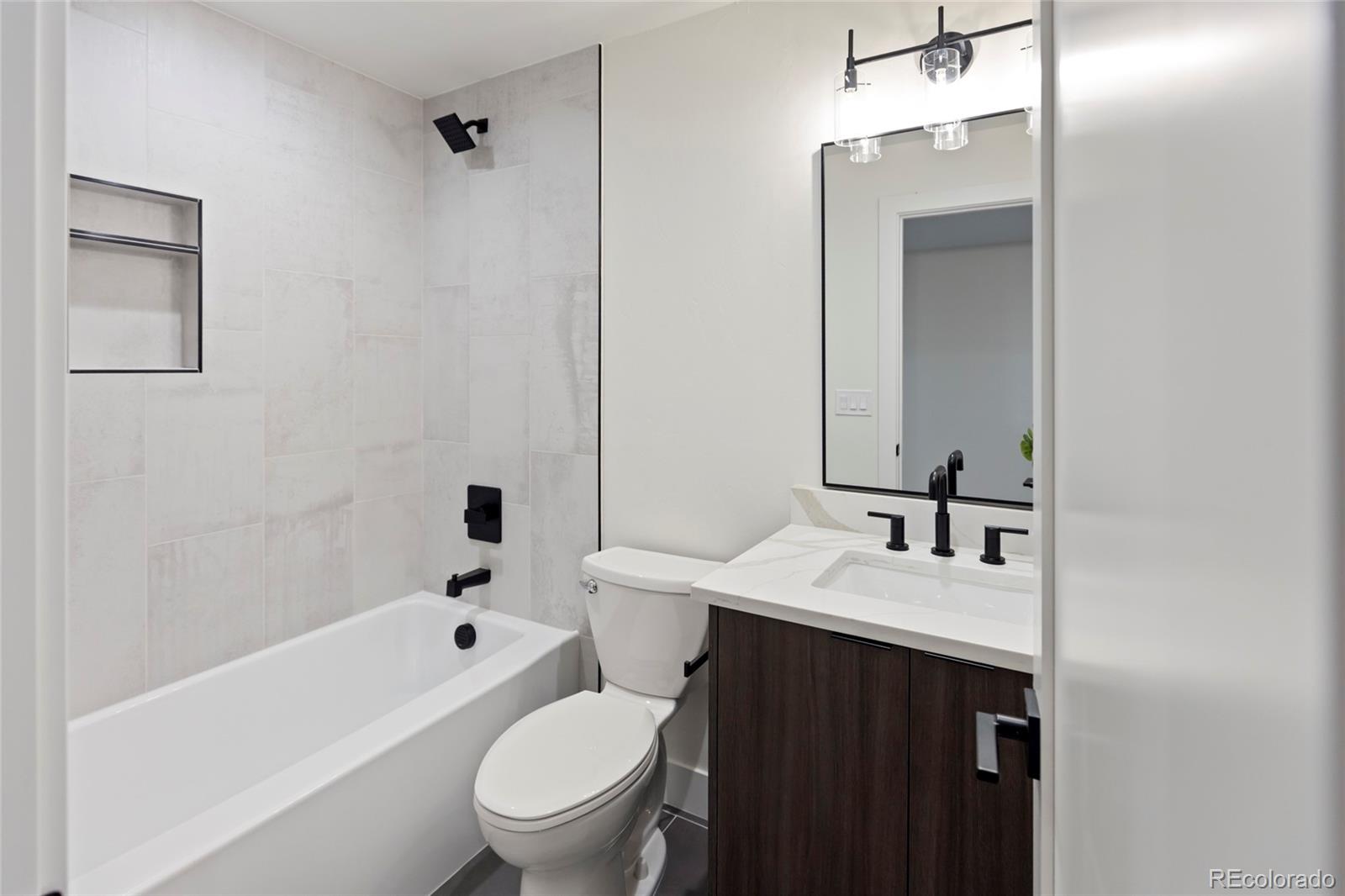 MLS Image #17 for 1715  grove street,denver, Colorado