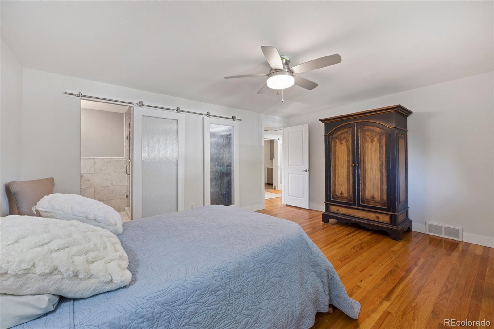 MLS Image #12 for 703 s oneida way,denver, Colorado