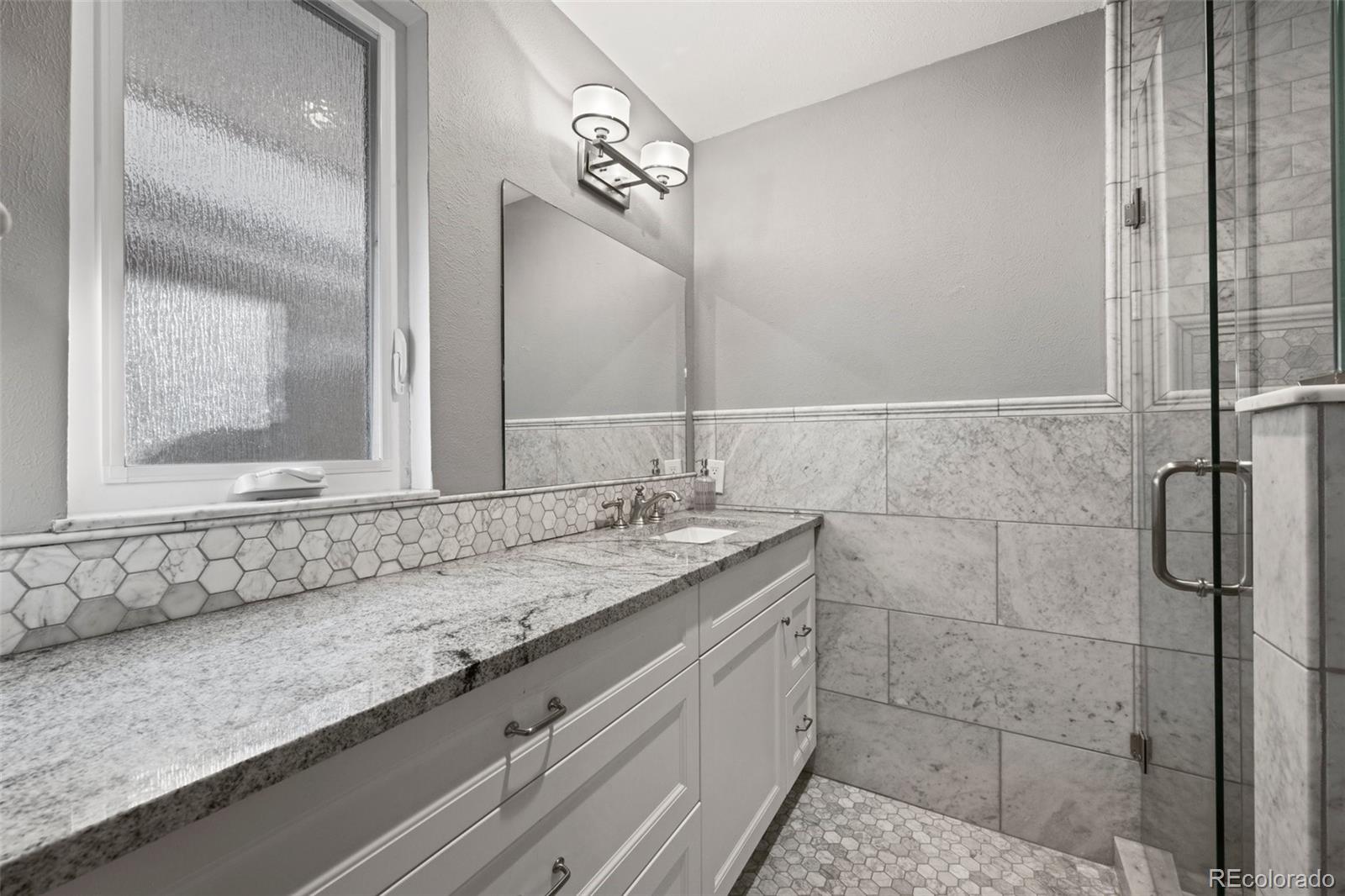 MLS Image #13 for 703 s oneida way,denver, Colorado