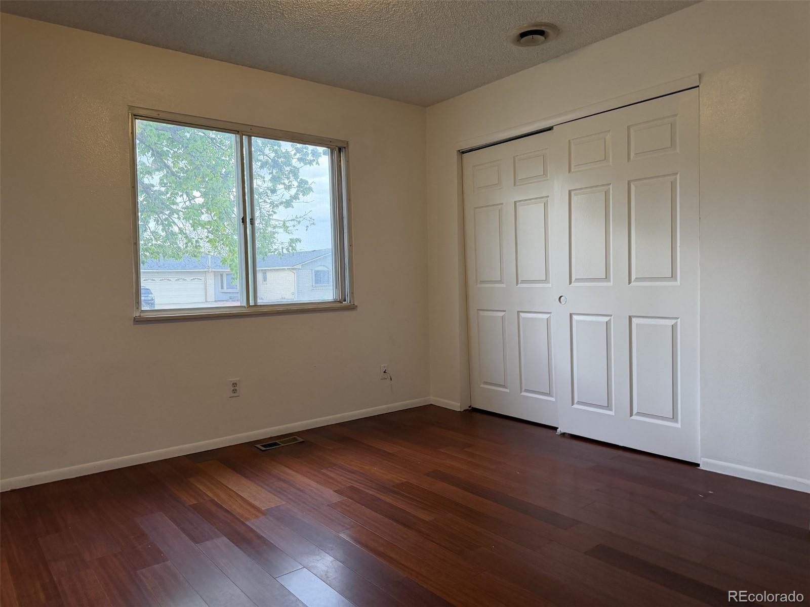 MLS Image #4 for 12076 e montana place,aurora, Colorado