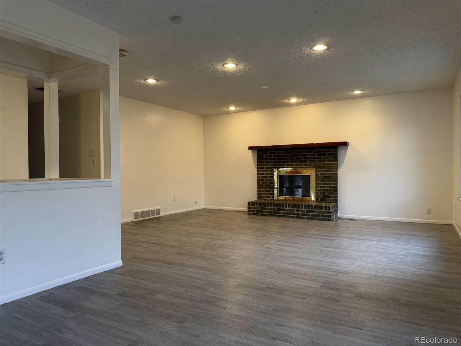 MLS Image #9 for 12076 e montana place,aurora, Colorado