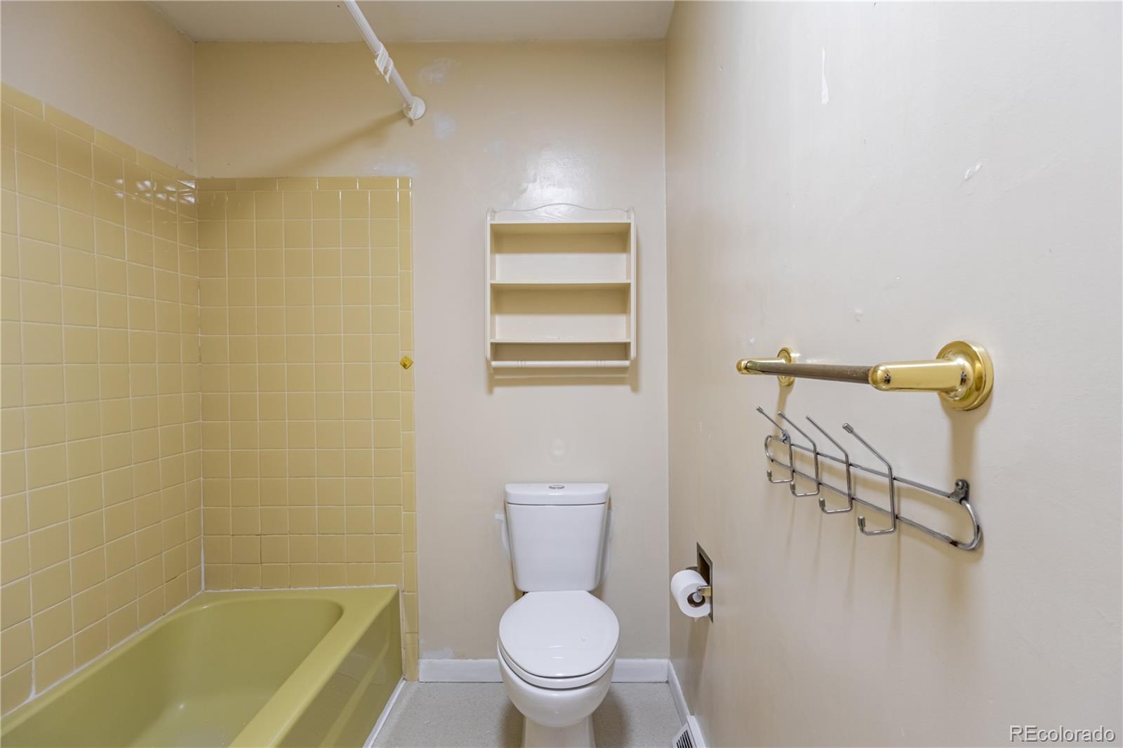 MLS Image #32 for 11132 e harvard drive,aurora, Colorado