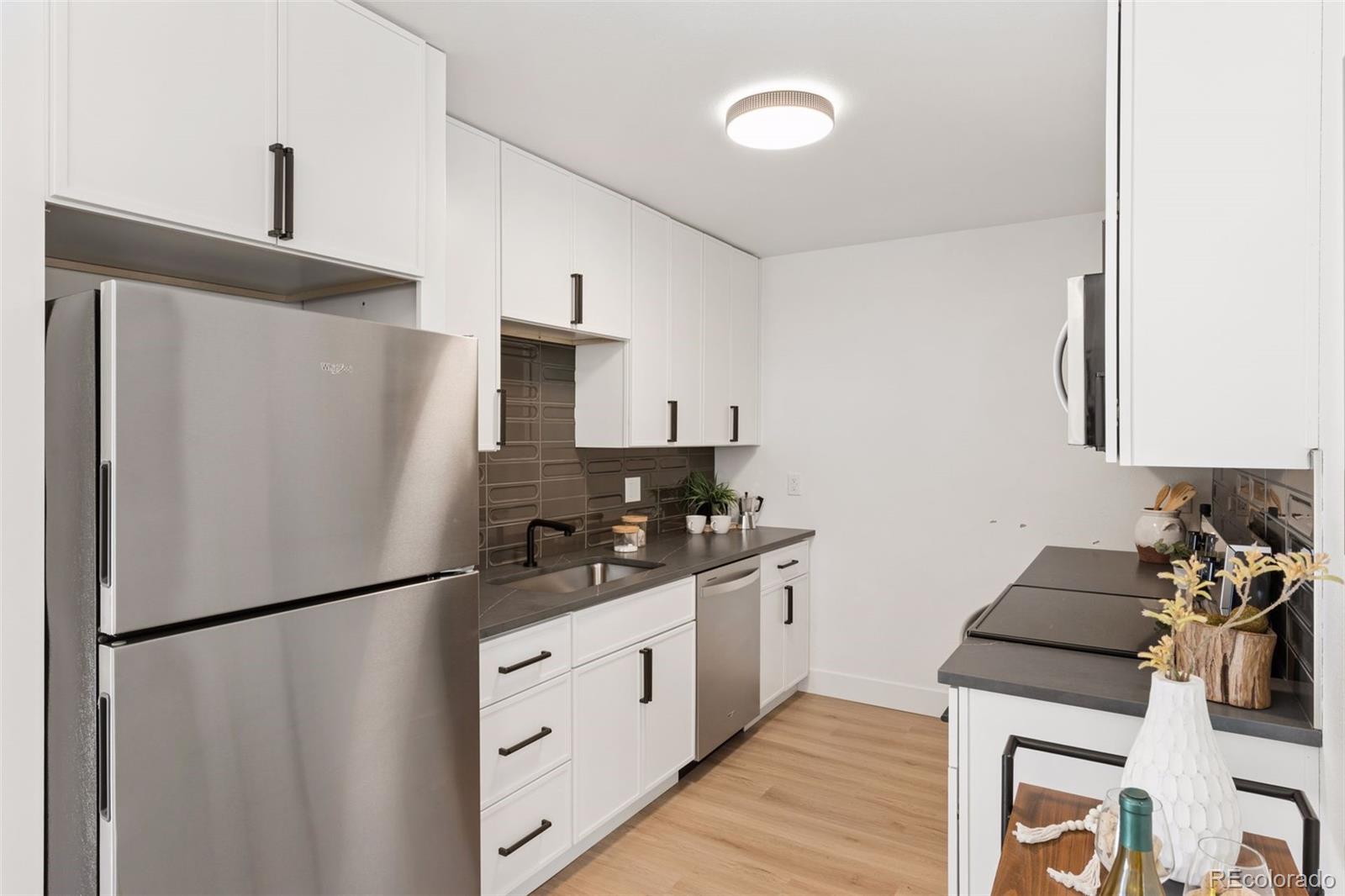 MLS Image #5 for 1414 w lake avenue,littleton, Colorado