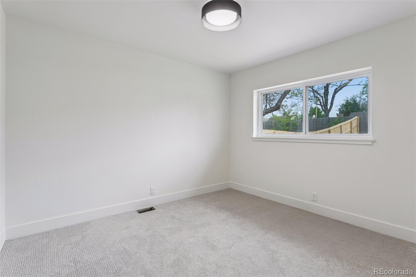 MLS Image #13 for 1474 w lake avenue,littleton, Colorado