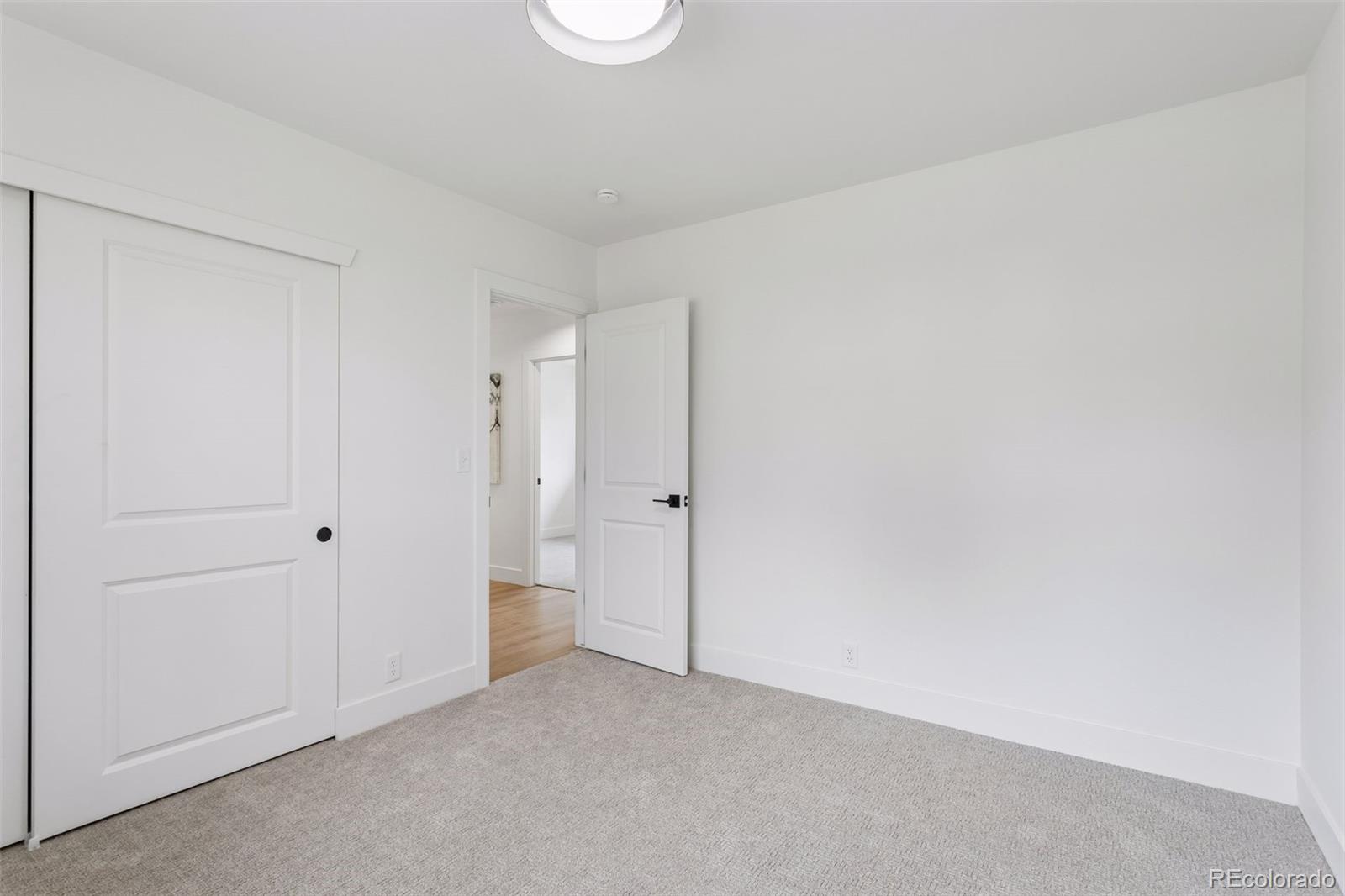 MLS Image #14 for 1474 w lake avenue,littleton, Colorado