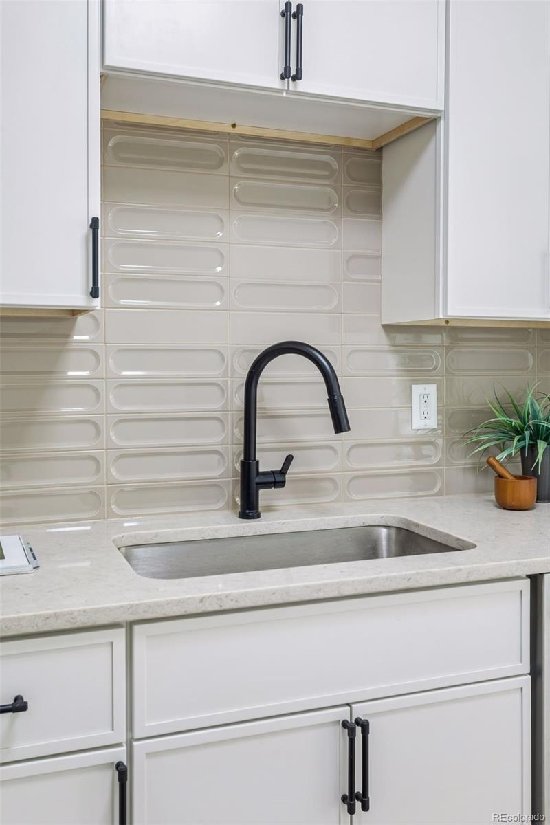 MLS Image #9 for 1474 w lake avenue,littleton, Colorado