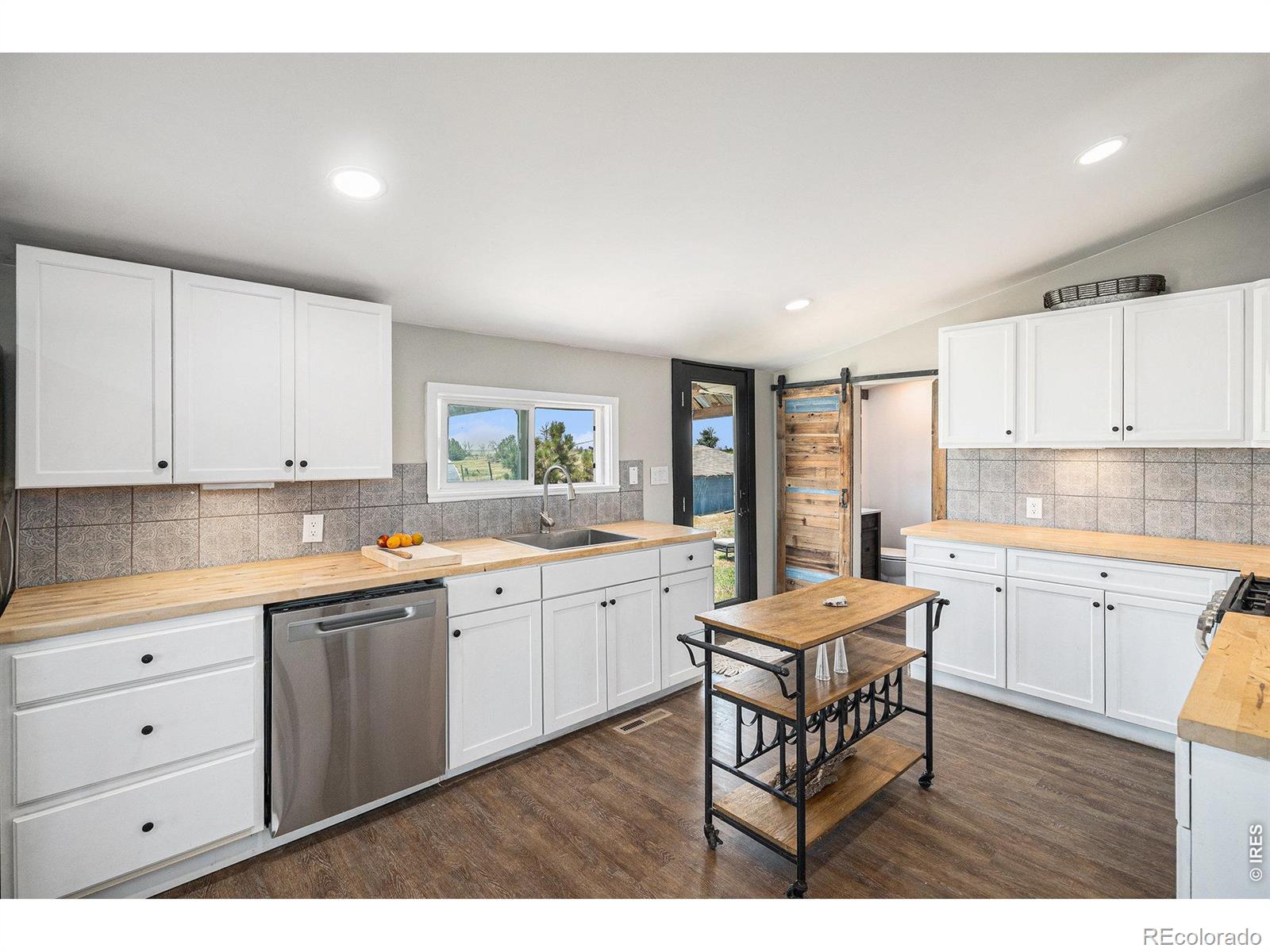 MLS Image #4 for 18914  county road 24 ,akron, Colorado