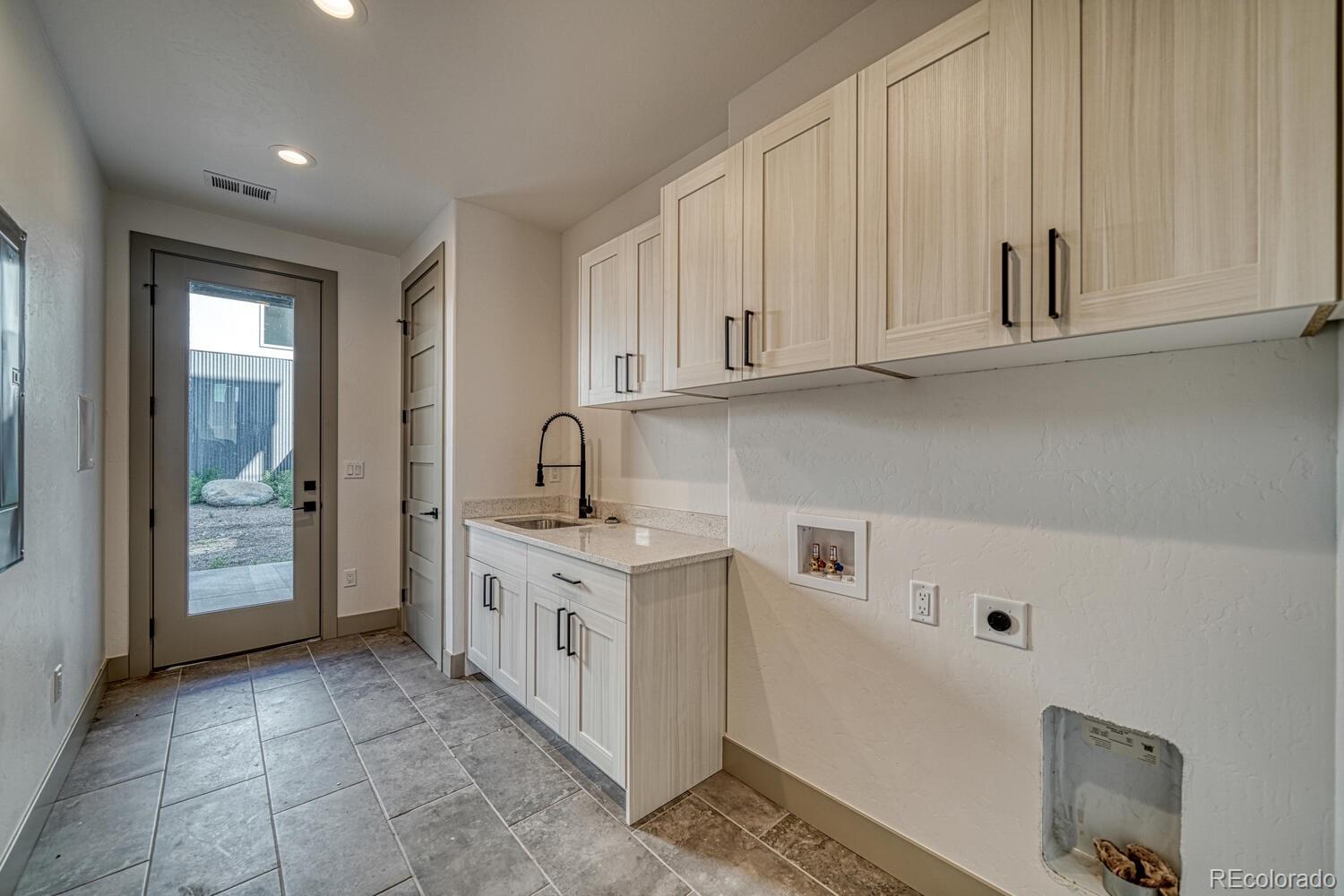 MLS Image #20 for 118  new street,salida, Colorado