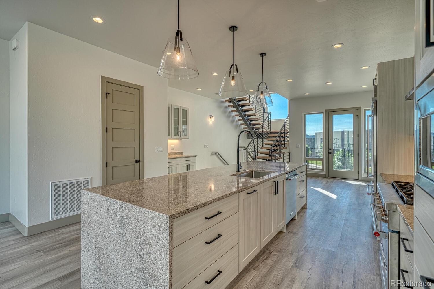 MLS Image #5 for 118  new street,salida, Colorado