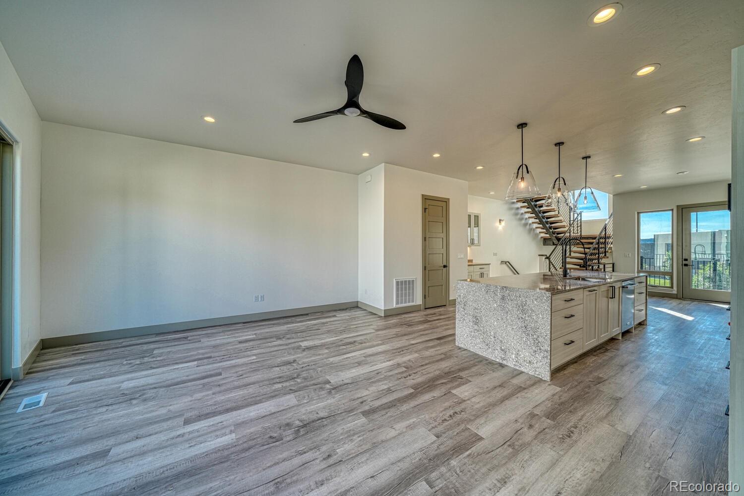 MLS Image #9 for 118  new street,salida, Colorado