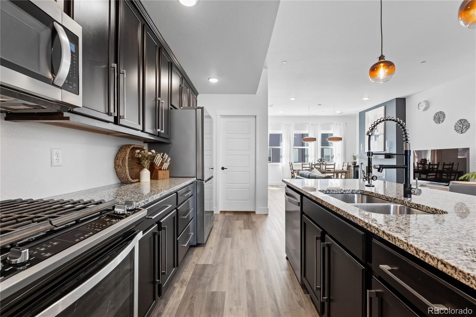 MLS Image #11 for 6797  navajo street,denver, Colorado