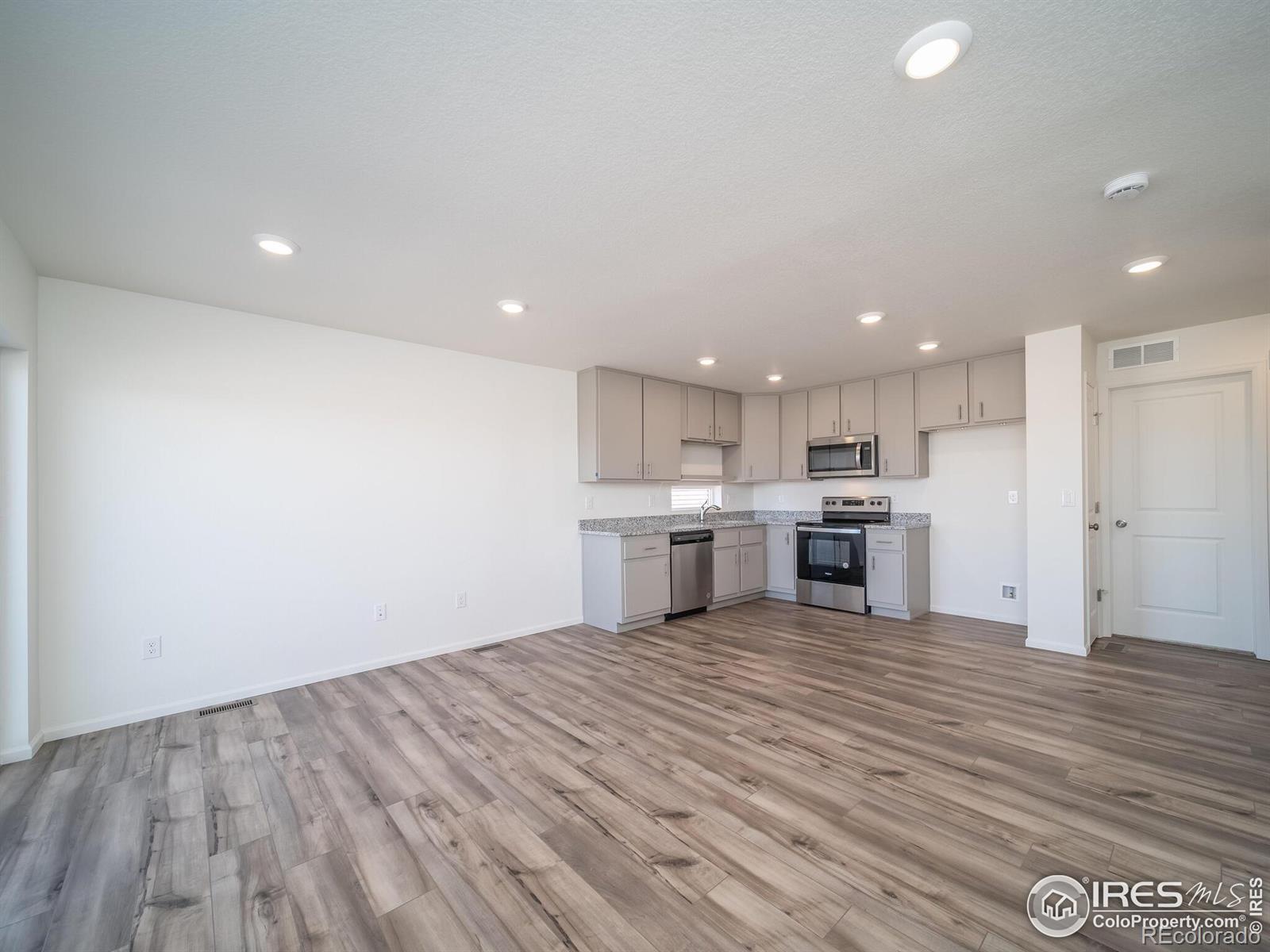 MLS Image #3 for 5258  melvick lane,johnstown, Colorado