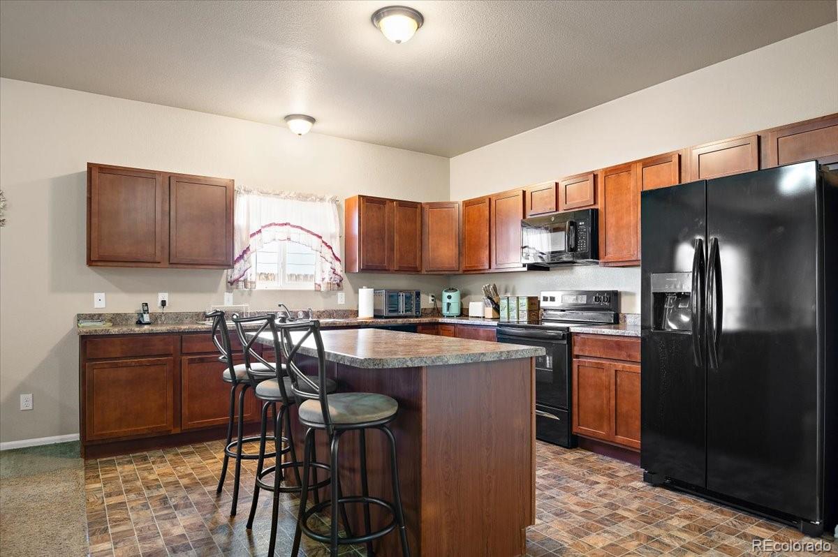 MLS Image #5 for 3319  fox den court,pueblo, Colorado