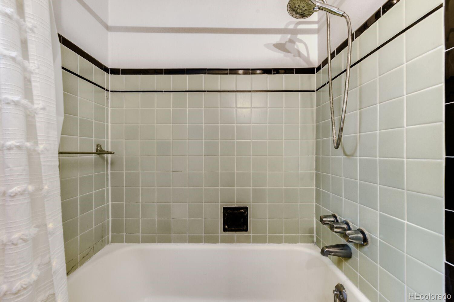 MLS Image #13 for 3707 e 5th avenue,denver, Colorado